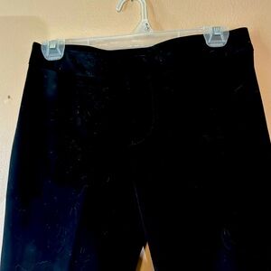 Tommy Hilfiger cropped black pants.